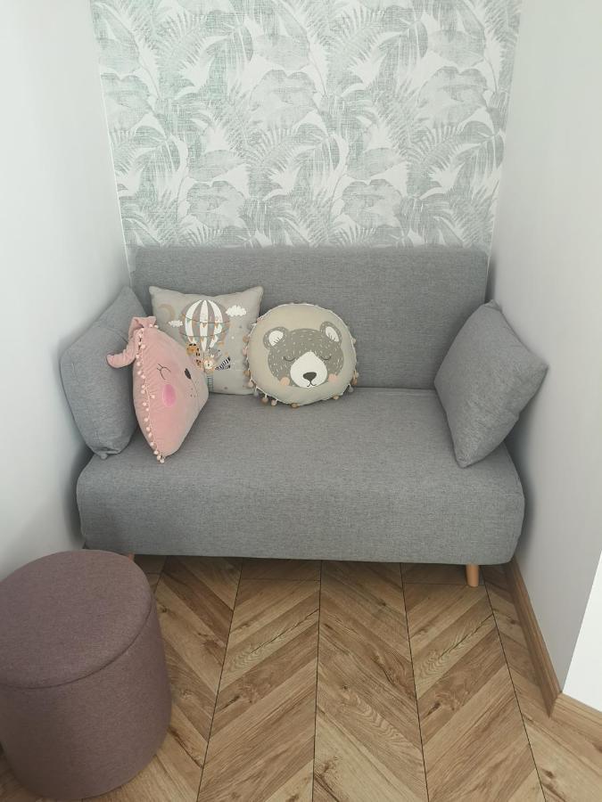 B&D Apartament Chelmiec Apartment Валбжих Екстериор снимка